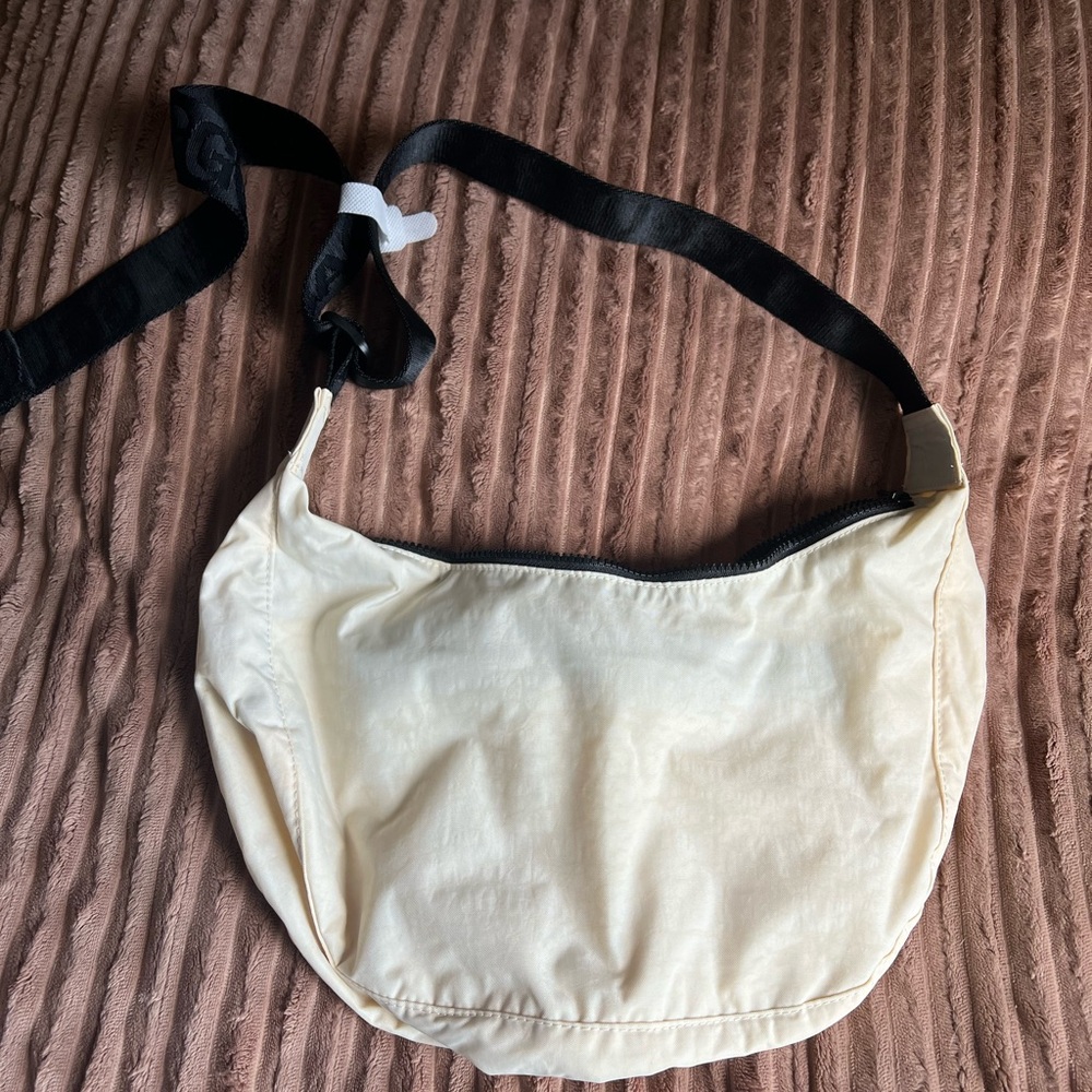 NTW BAGGU Discontinued Medium Nylon Crescent Ivory - Picture 7 of 7